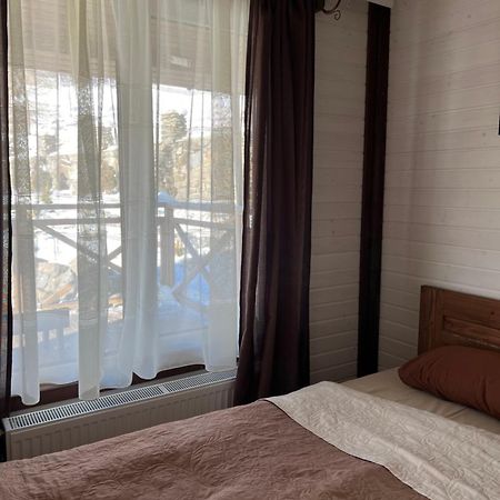 Готельно-Ресторанний Комплекс Кичера Volovăţ Exterior foto