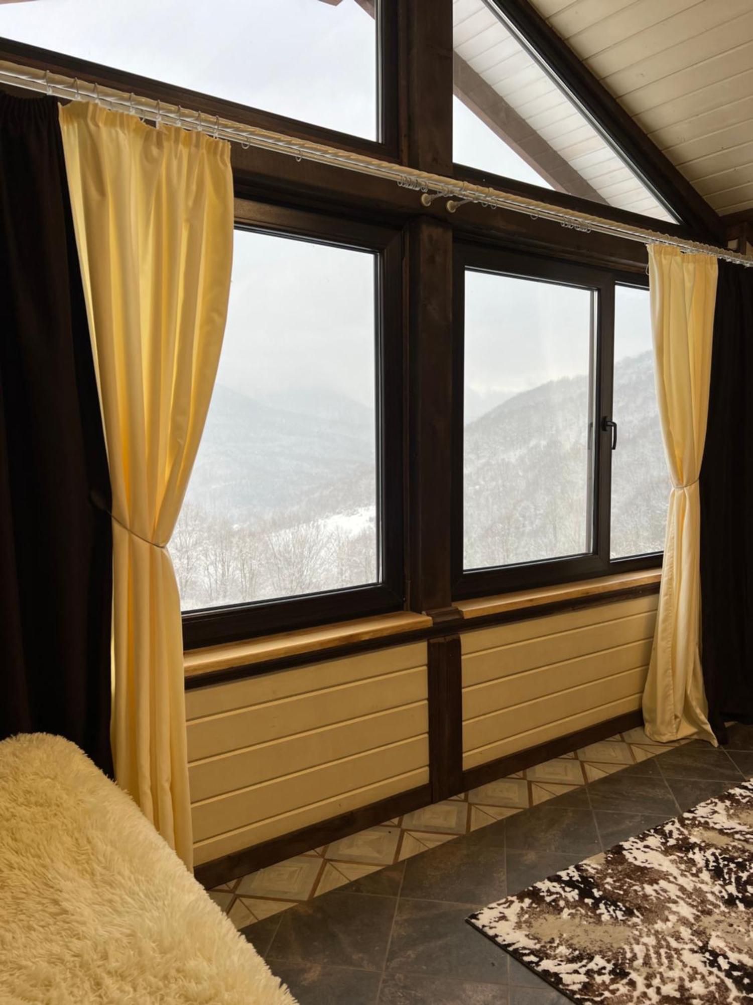 Готельно-Ресторанний Комплекс Кичера Volovăţ Exterior foto